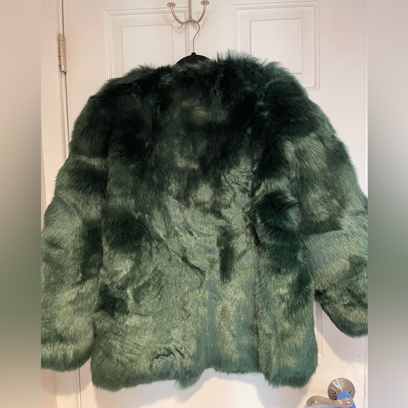 THP Faux Fur Jacket. Size medium. - Picture 3 of 5